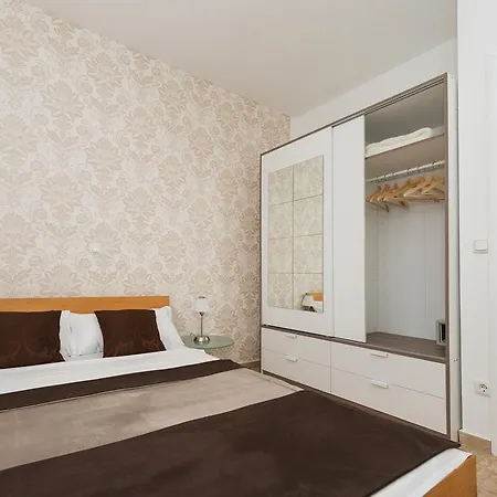 Flora Apartment Brodarica (Sibenik-Knin)